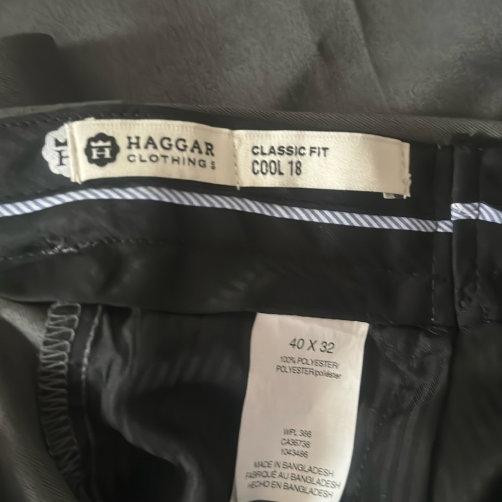 Haggar flat front slacks. Size 40x32